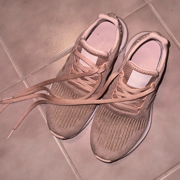 Adidas swift run shoes size 6.5 - Picture 3 of 4